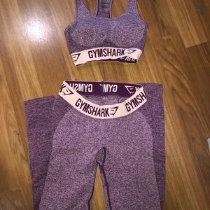 Gym shark leggings and sports bra set